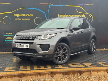 Used Land Rover Discovery Sport 2018 for sale - 76512773: Photo