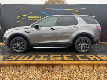 Used Land Rover Discovery Sport 2018 for sale - 76512773: Photo