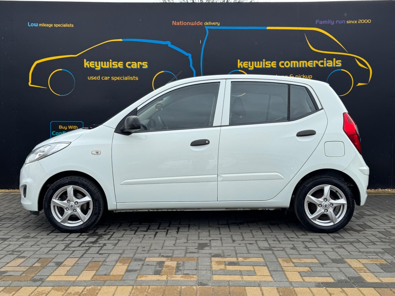 Used Hyundai i10 for sale - 77853554: Photo 2