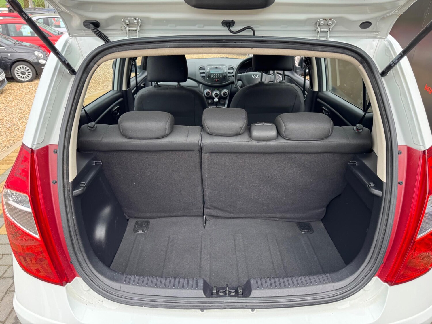 Used Hyundai i10 for sale - 77853554: Photo 21