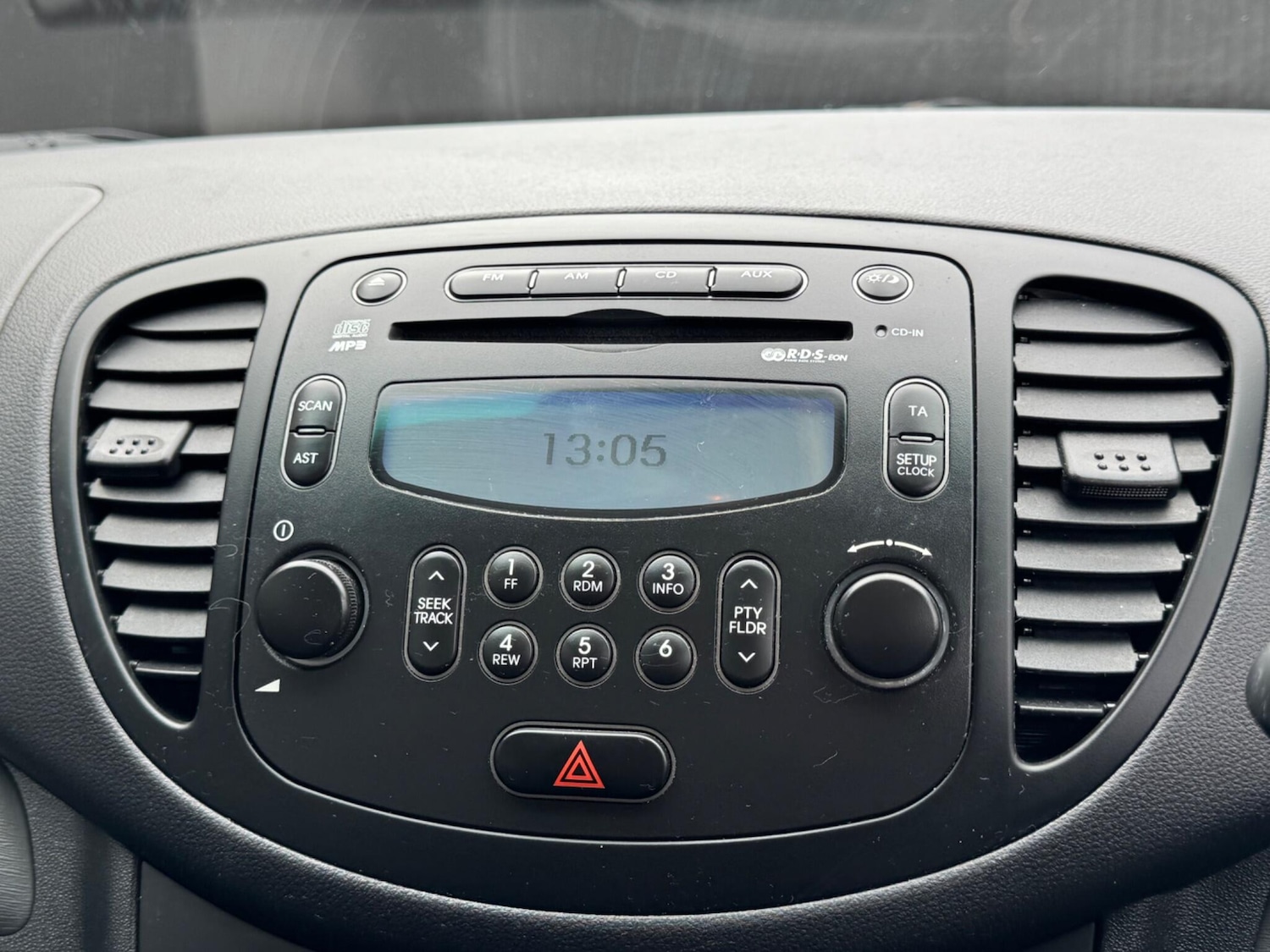 Used Hyundai i10 for sale - 77853554: Photo 23