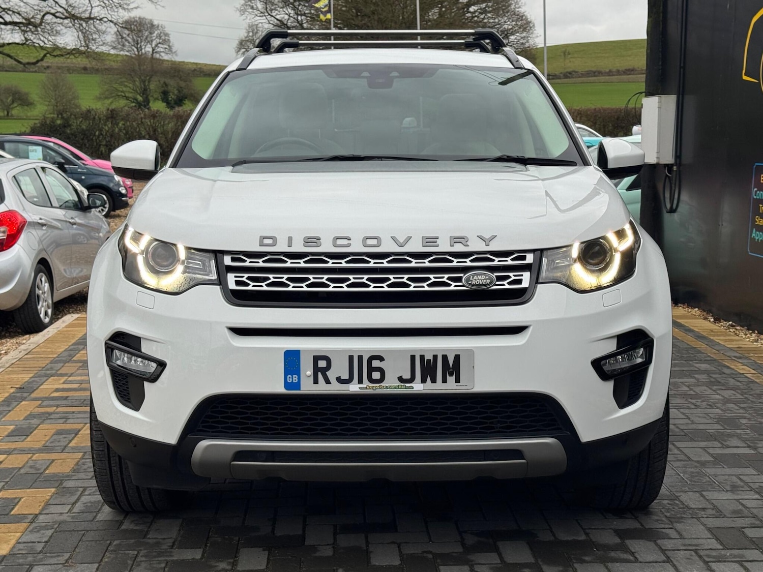 Used Land Rover Discovery Sport 2016 for sale - 77410921: Photo 10