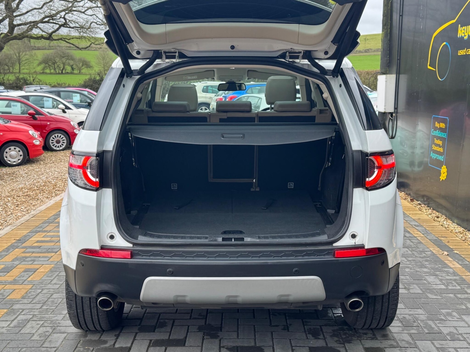 Used Land Rover Discovery Sport 2016 for sale - 77410921: Photo 27