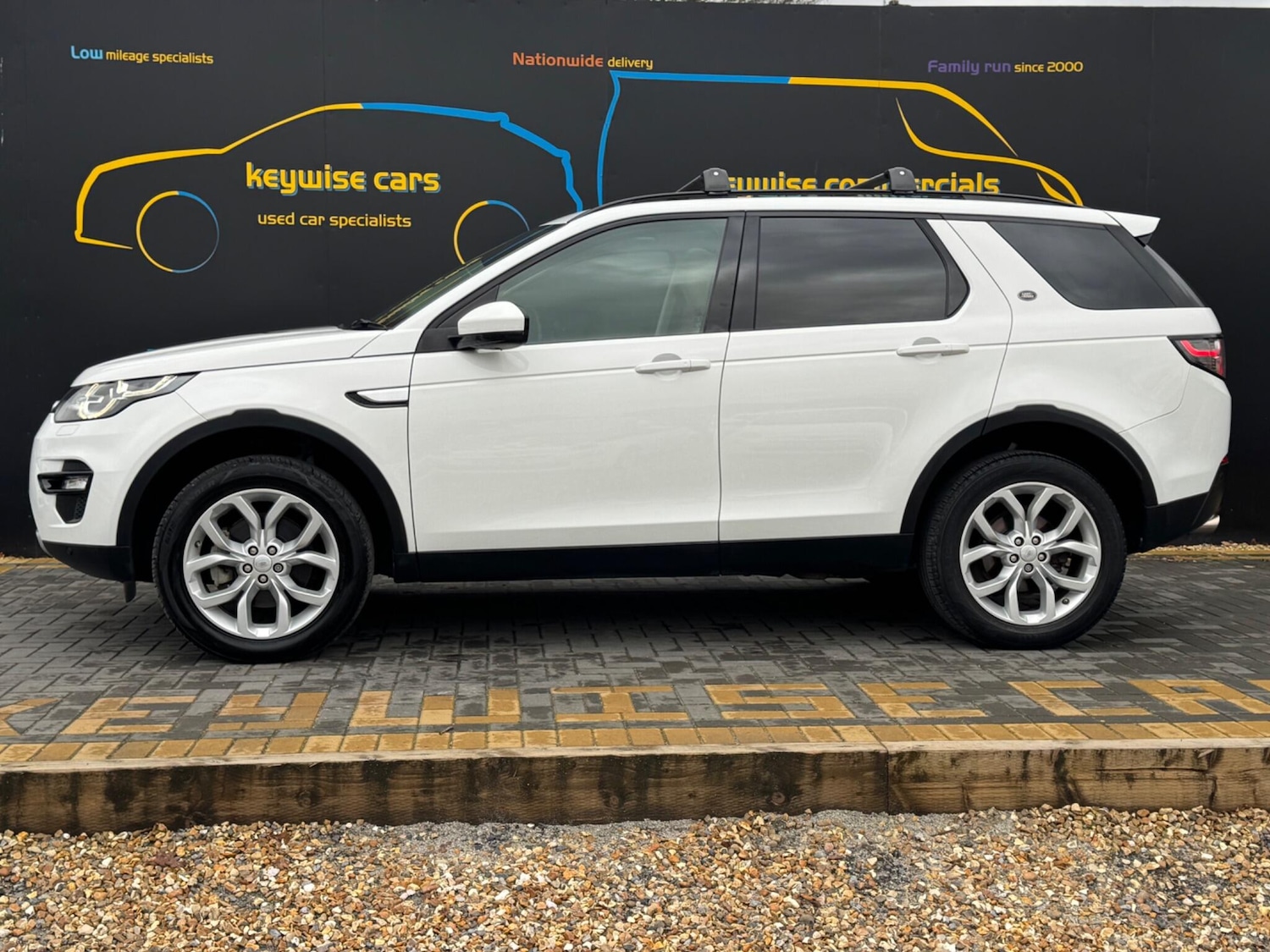 Used Land Rover Discovery Sport 2016 for sale - 77410921: Photo 3