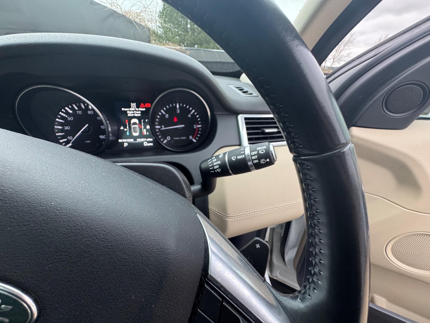 Used Land Rover Discovery Sport 2016 for sale - 77410921: Photo 32