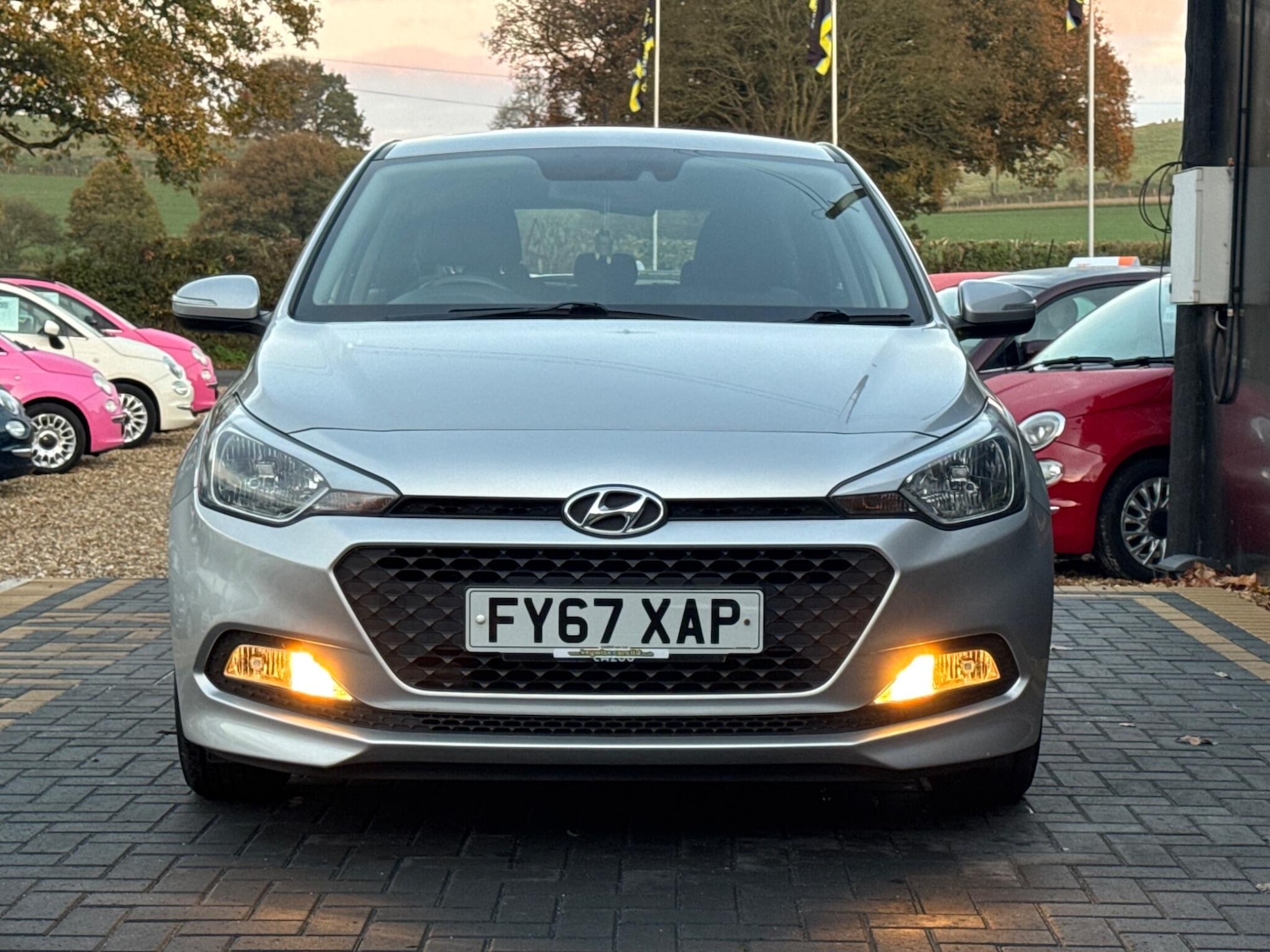 Used Hyundai i20 2017 for sale - 76992774: Photo 10