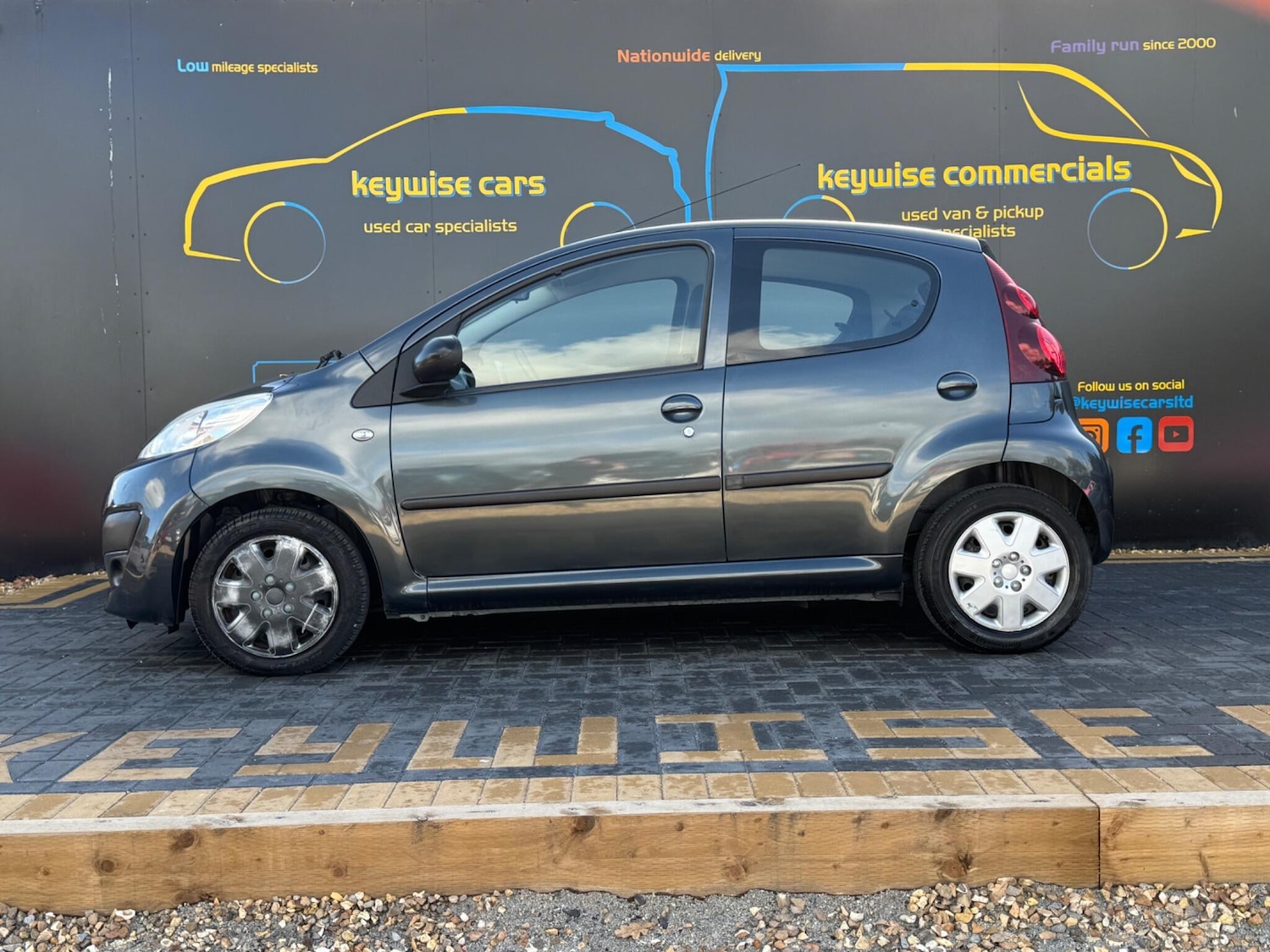 Used Peugeot 107 2014 for sale - 76399350: Photo 2