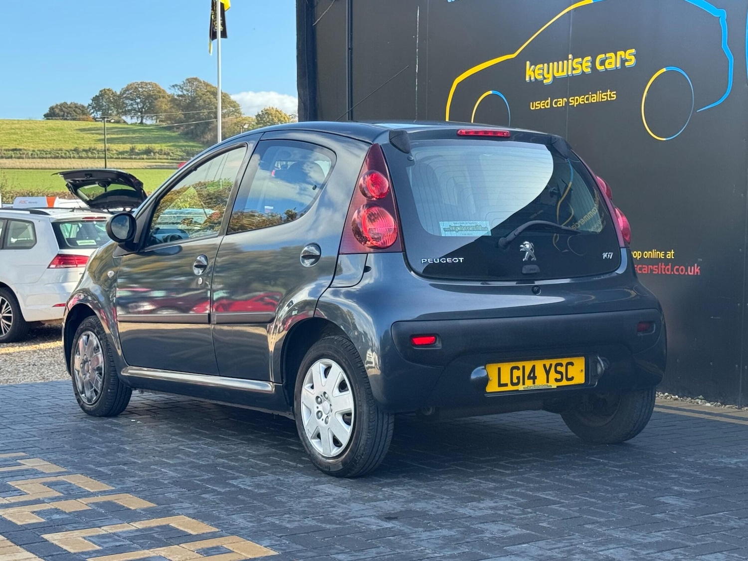 Used Peugeot 107 2014 for sale - 76399350: Photo 3