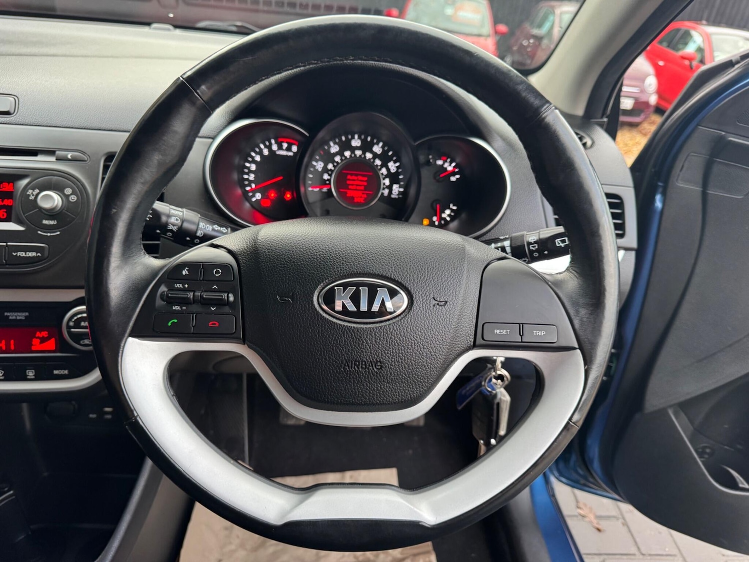 Used Kia Picanto 2015 for sale - 76898847: Photo 24