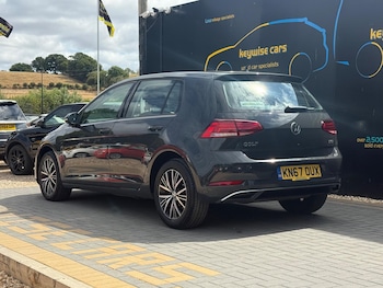 Used Volkswagen Golf 2017 for sale - 79553467: Photo