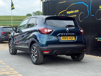 Used Renault Captur 2019 for sale - 78417131: Photo