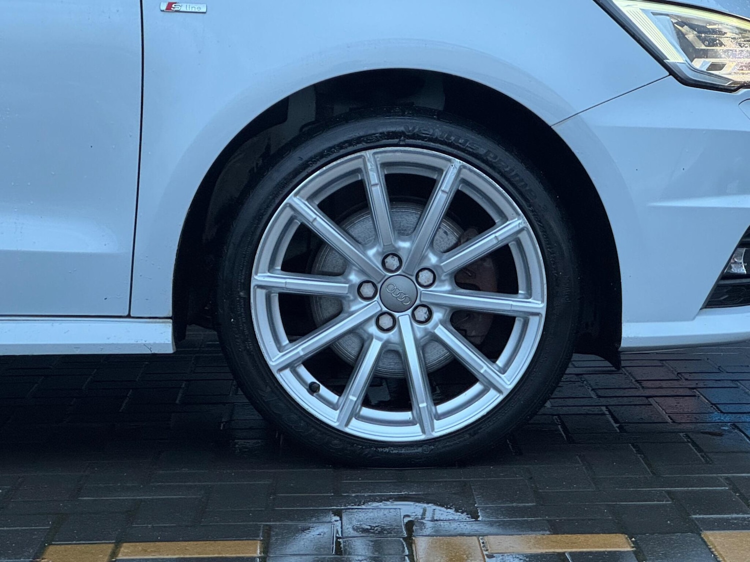 Used Audi A1 2015 for sale - 77230564: Photo 10