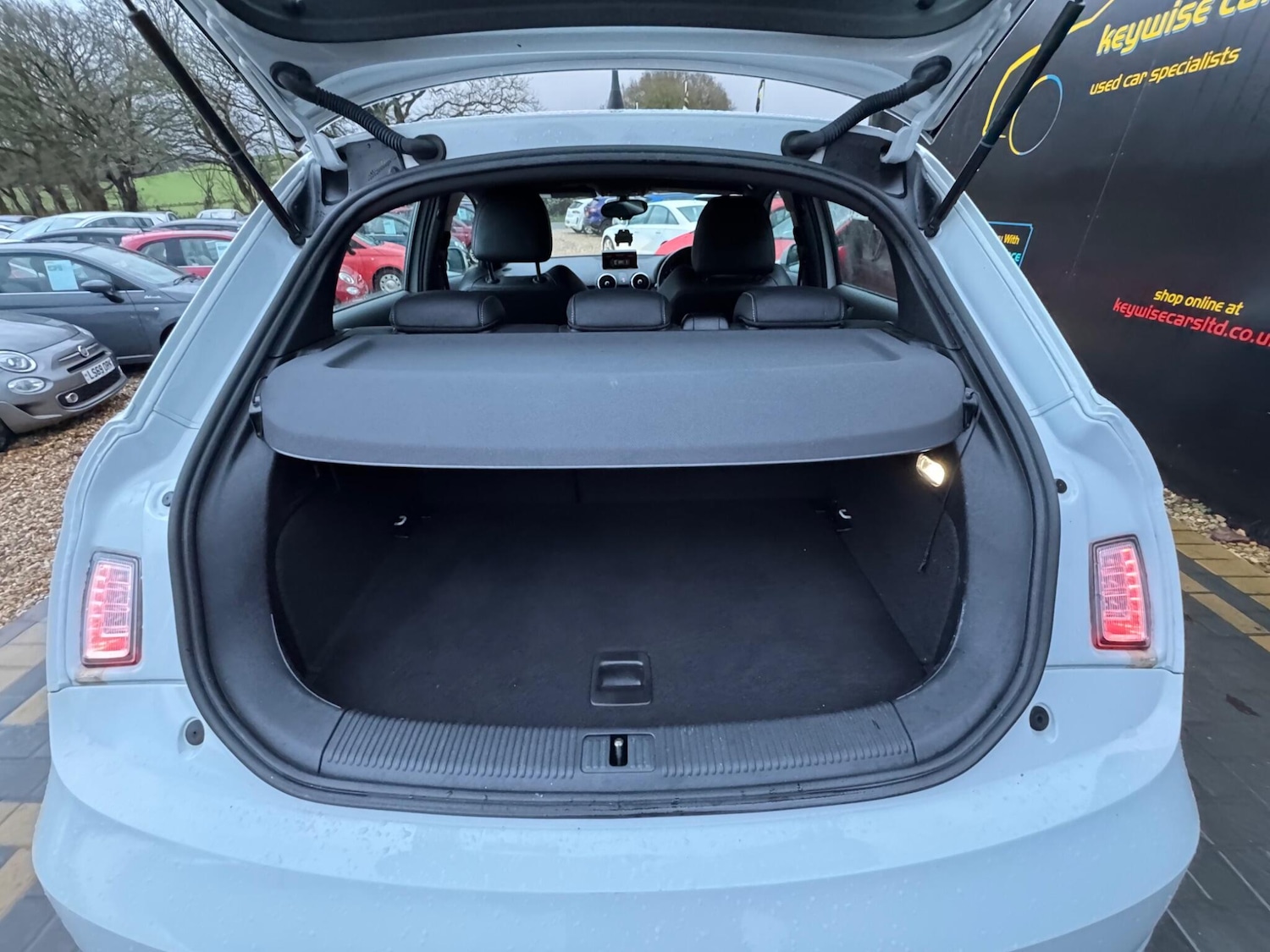 Used Audi A1 2015 for sale - 77230564: Photo 21