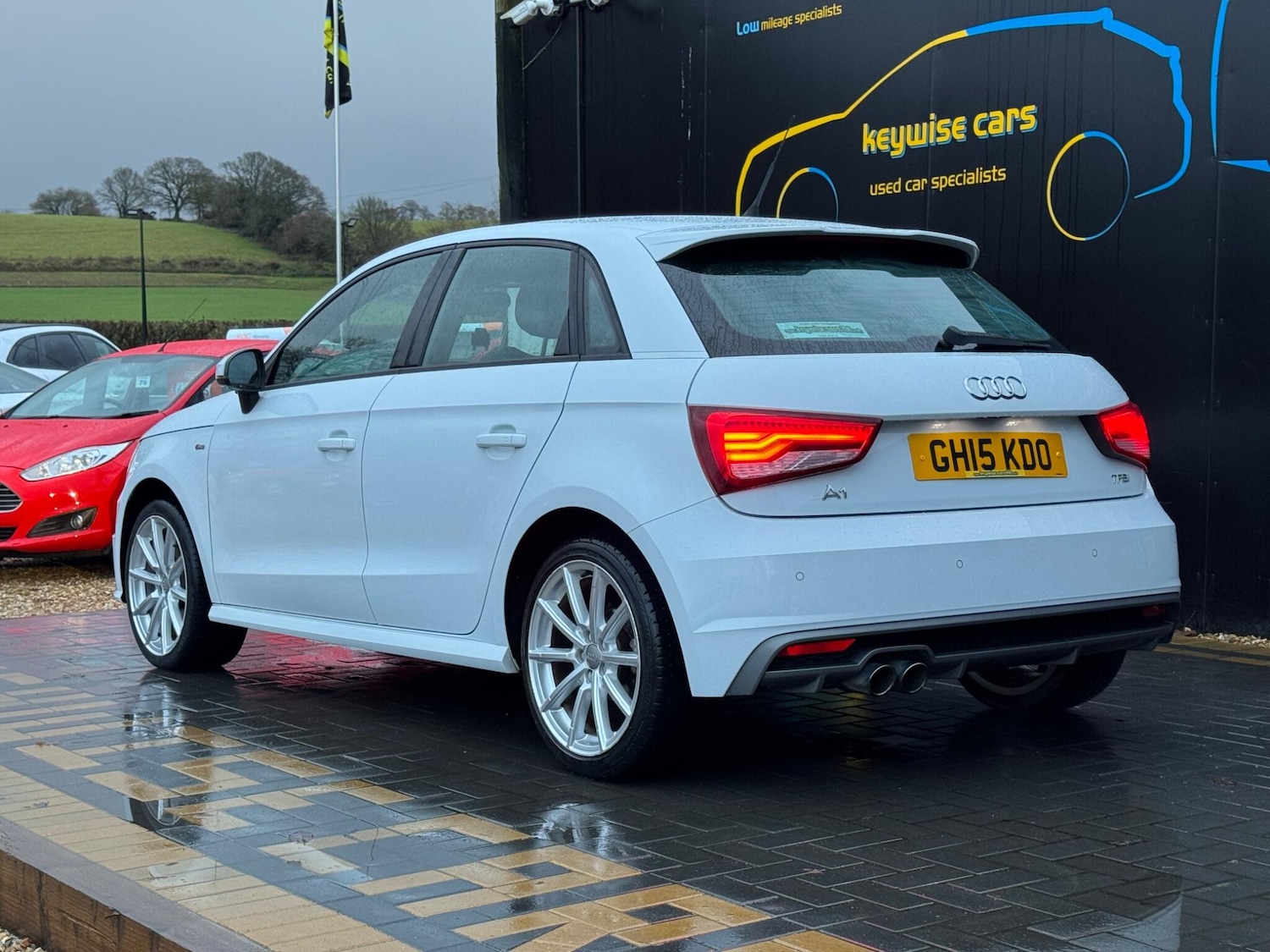 Used Audi A1 2015 for sale - 77230564: Photo 3