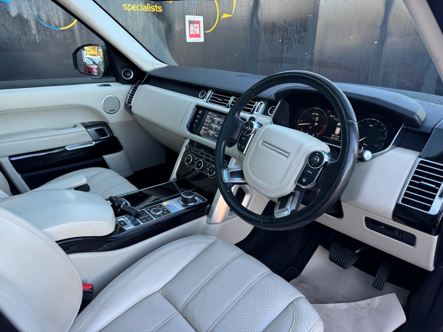 Used Land Rover Range Rover 2015 for sale - 76645832: Photo 26