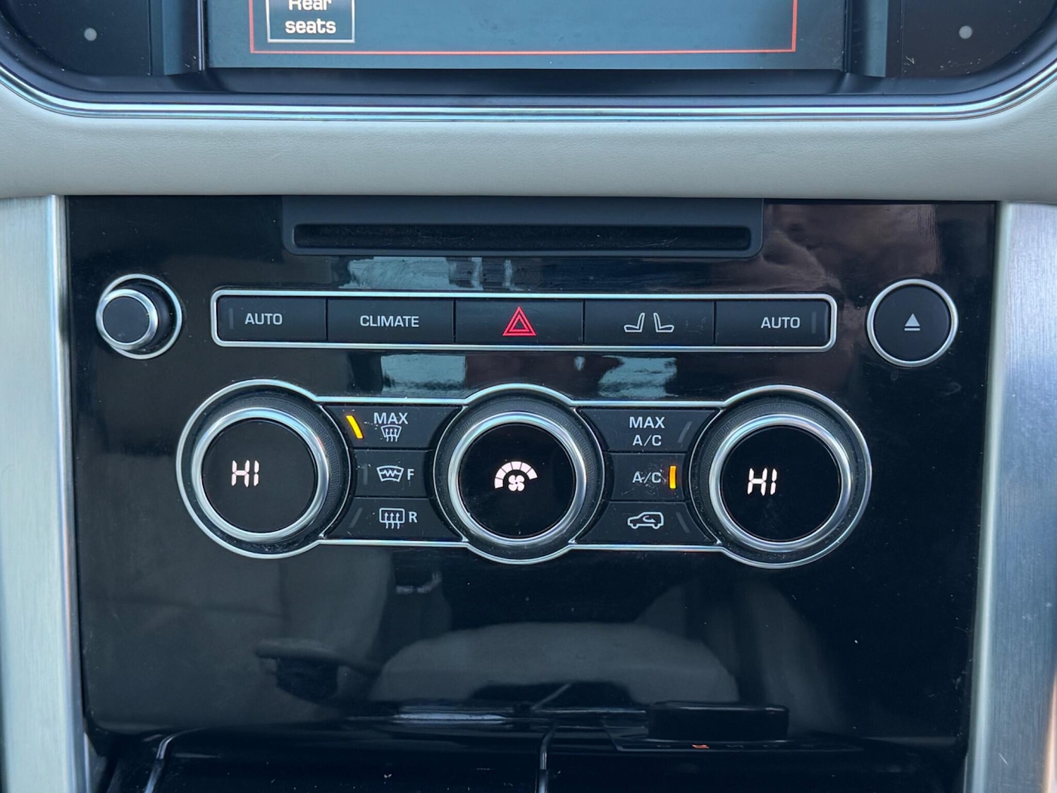 Used Land Rover Range Rover 2015 for sale - 76645832: Photo 35