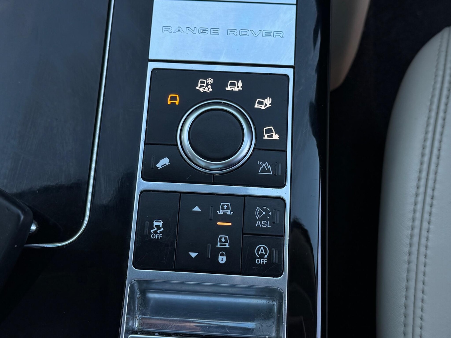 Used Land Rover Range Rover 2015 for sale - 76645832: Photo 37