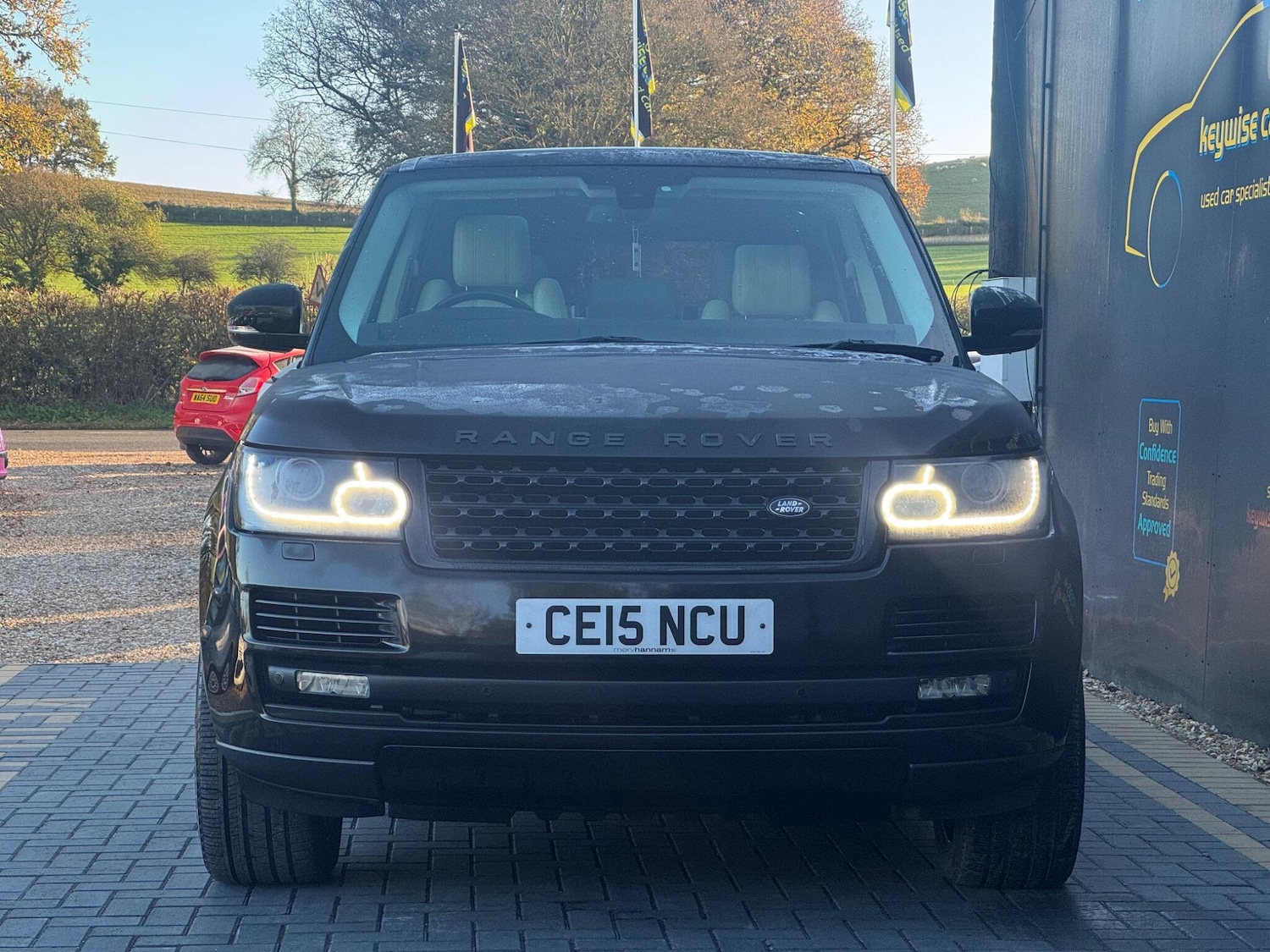 Used Land Rover Range Rover 2015 for sale - 76645832: Photo 8