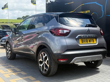Used Renault Captur 2018 for sale - 78947239: Photo