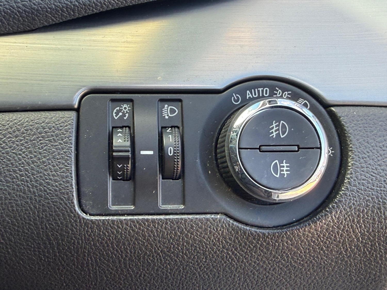 Used Vauxhall Mokka 2015 for sale - 78115654: Photo 28