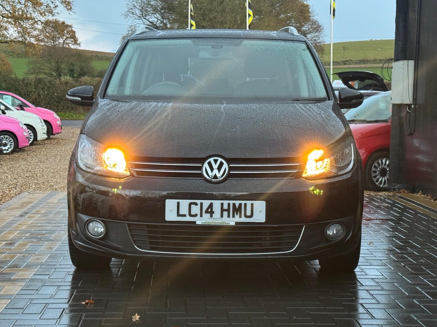 Used Volkswagen Touran 2014 for sale - 76823803: Photo 10