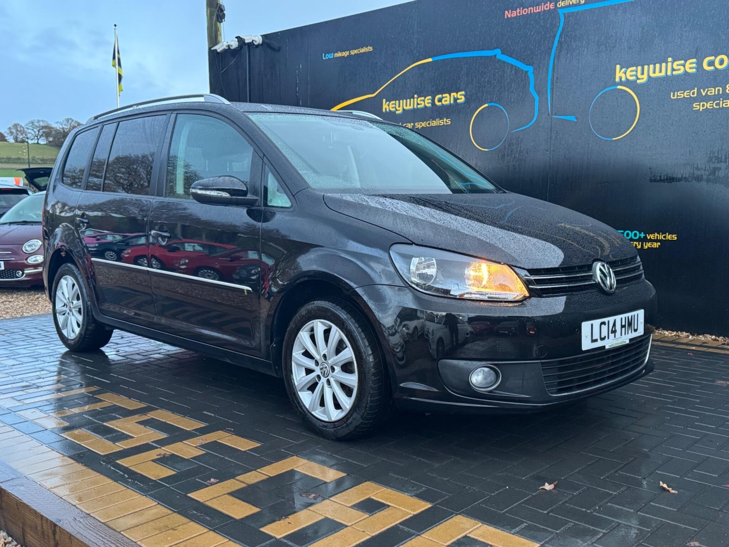 Used Volkswagen Touran 2014 for sale - 76823803: Photo 9
