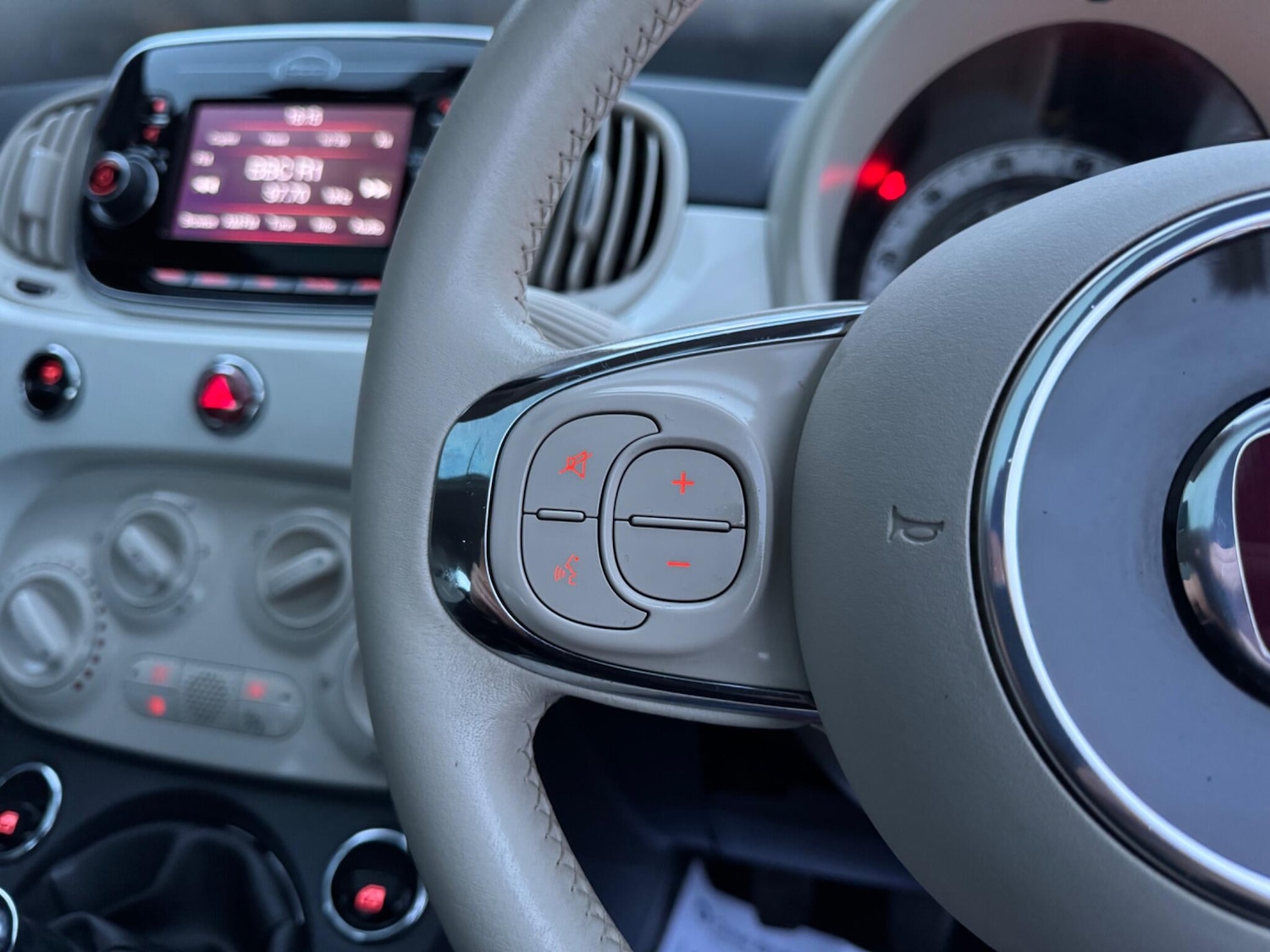 Used Fiat 500 2015 for sale - 76801019: Photo 24