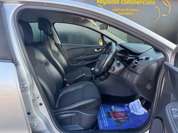 Used Renault Clio 2018 for sale - 76269746: Photo 13