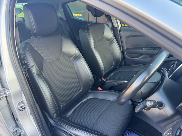 Used Renault Clio 2018 for sale - 76269746: Photo 14