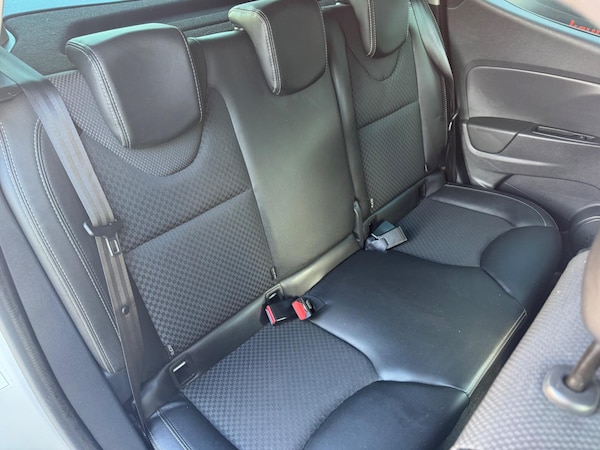 Used Renault Clio 2018 for sale - 76269746: Photo 16