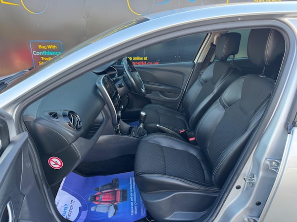 Used Renault Clio 2018 for sale - 76269746: Photo 17
