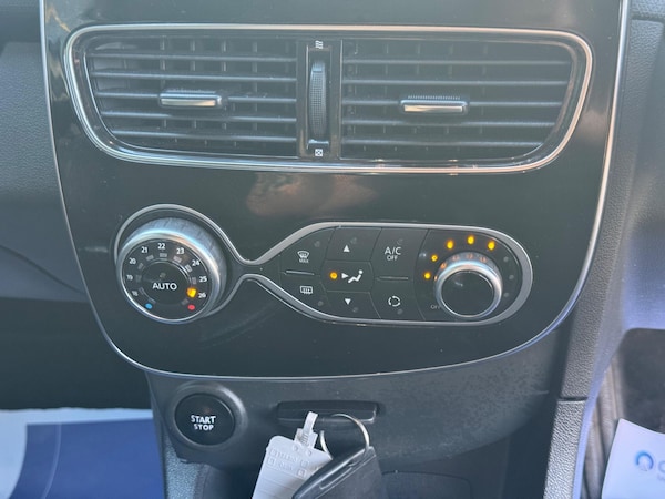 Used Renault Clio 2018 for sale - 76269746: Photo 31