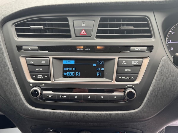 Used Hyundai i20 2017 for sale - 76239055: Photo 29