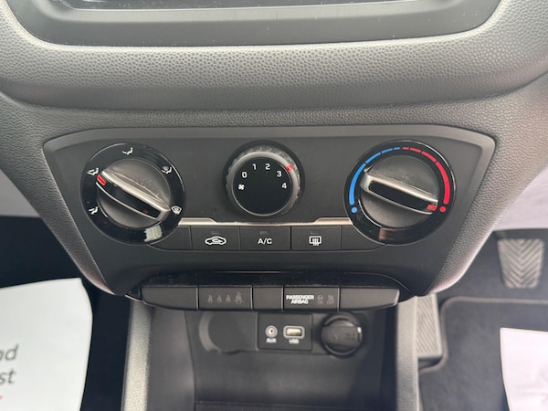 Used Hyundai i20 2017 for sale - 76239055: Photo 30