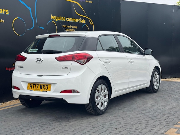 Used Hyundai i20 2017 for sale - 76239055: Photo 6