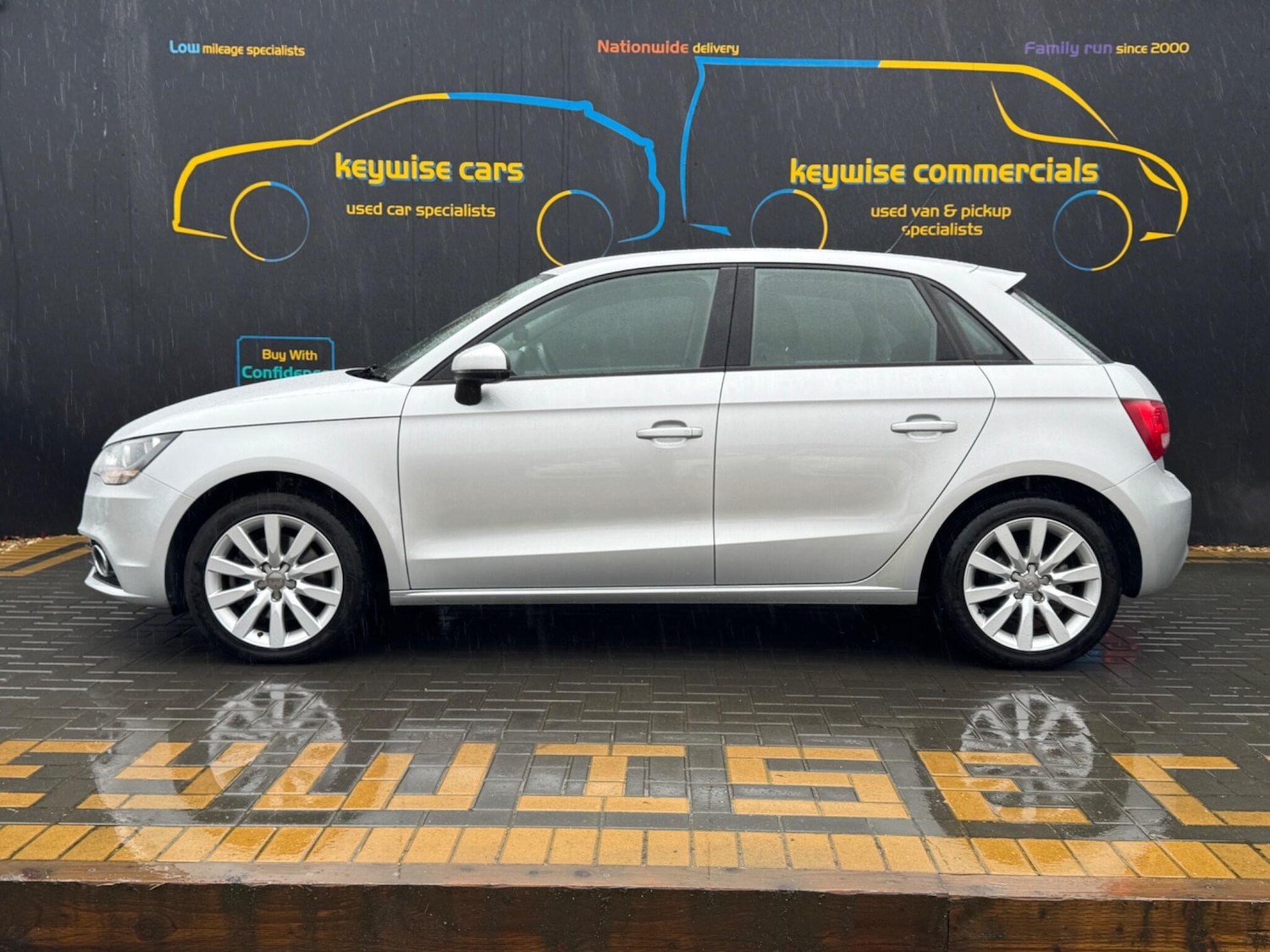 Used Audi A1 2013 for sale - 77455915: Photo 2