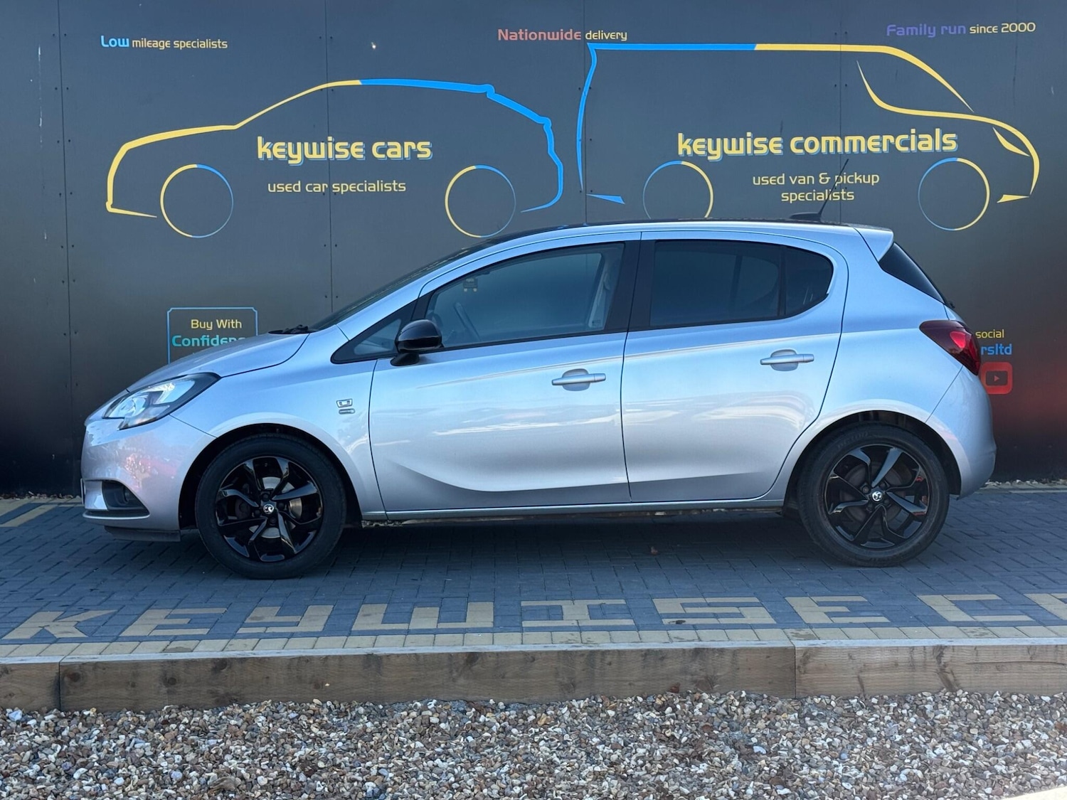 Used Vauxhall Corsa 2019 for sale - 76608186: Photo 2