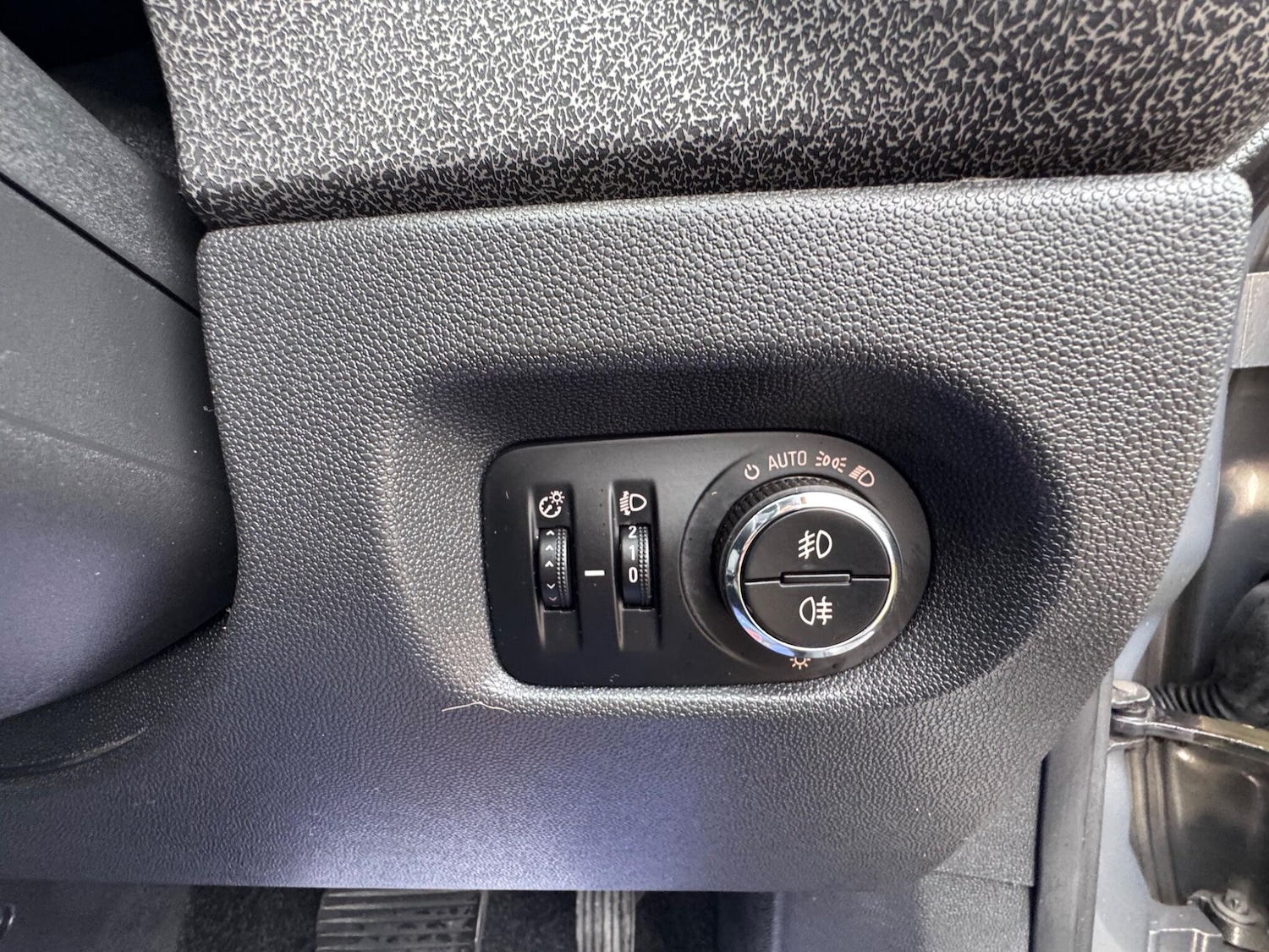 Used Vauxhall Corsa for sale - 76728078: Photo 28