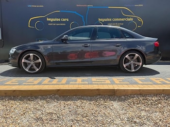 Used Audi A4 2014 for sale - 76200885: Photo 2