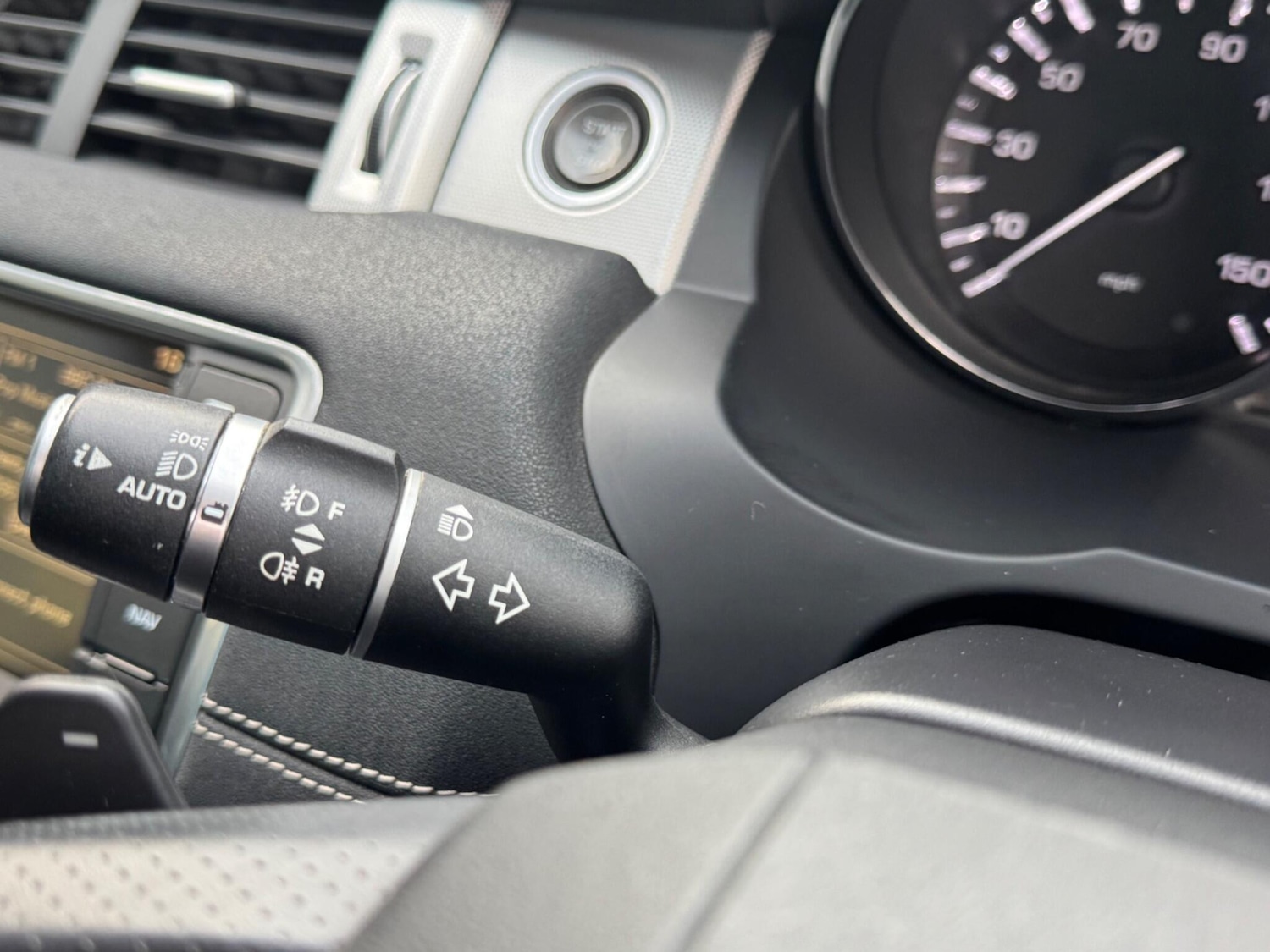 Used Land Rover Range Rover Evoque 2015 for sale - 77191004: Photo 32