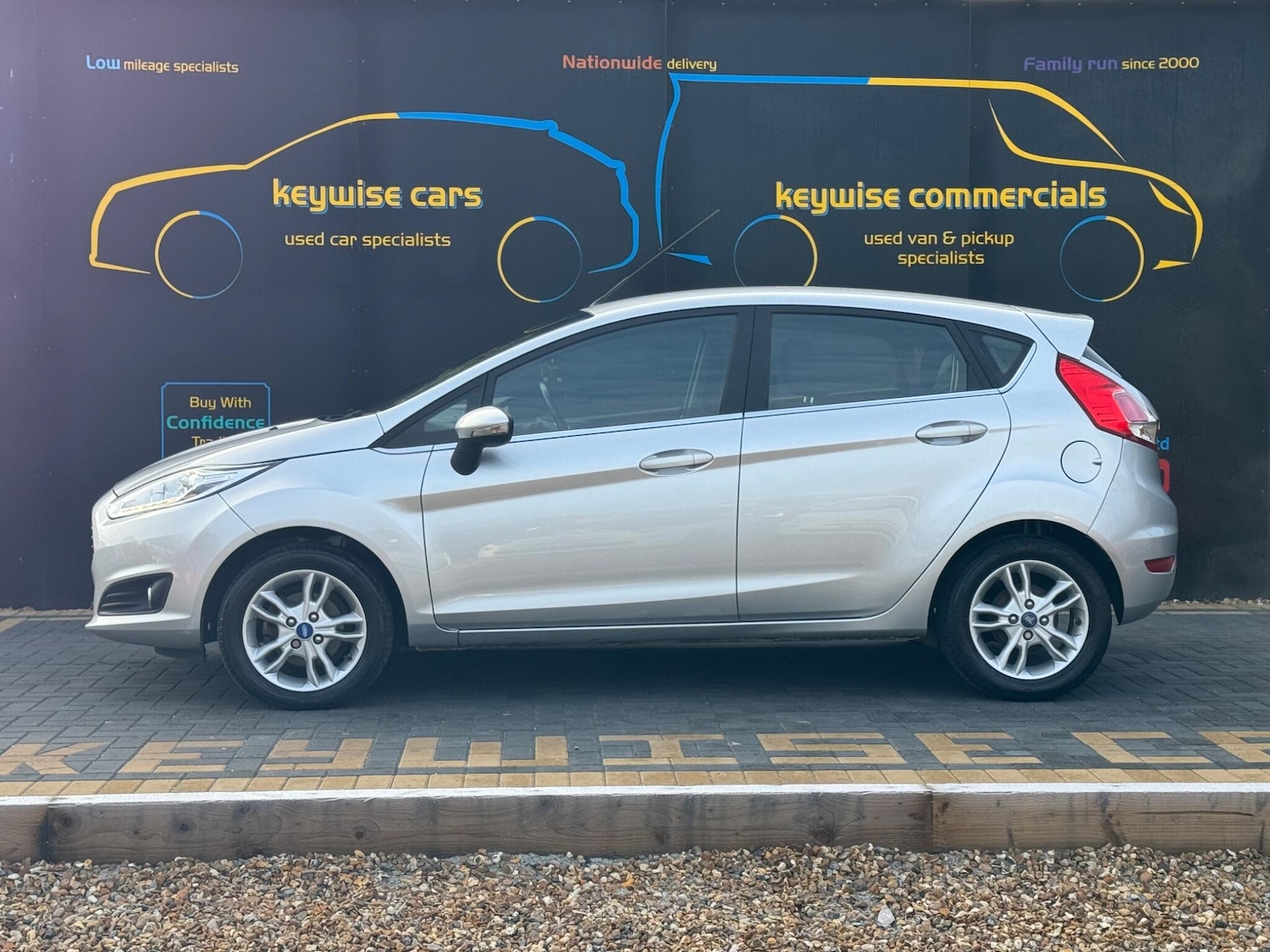 Used Ford Fiesta 2015 for sale - 76714576: Photo 2