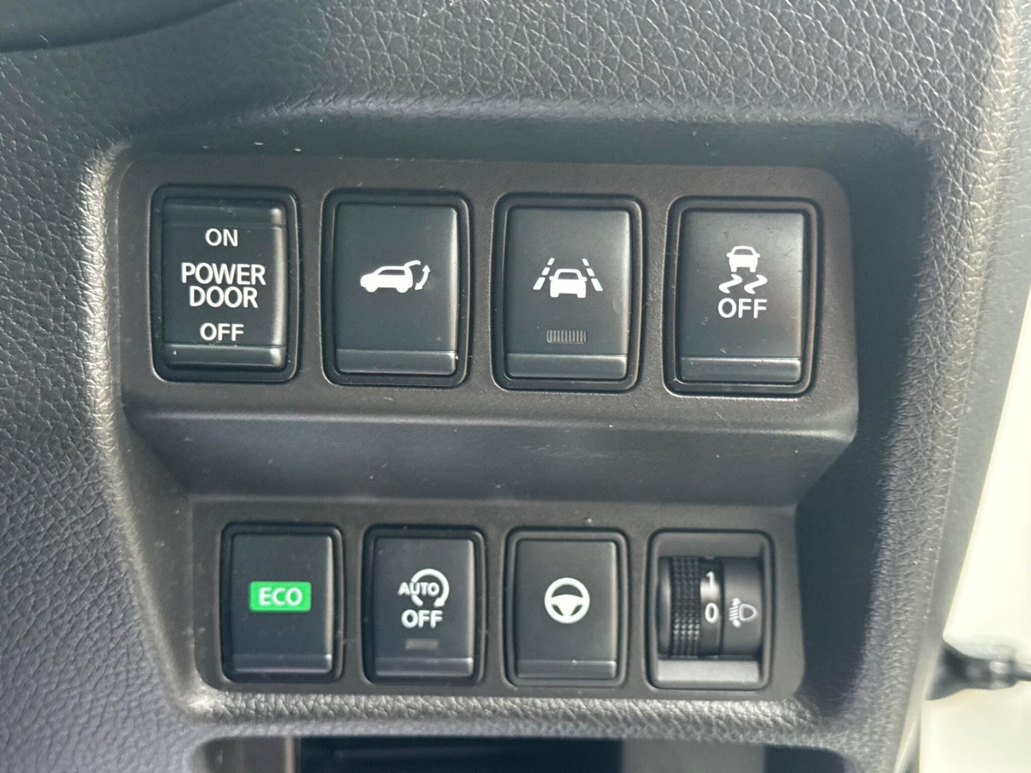 Used Nissan X-Trail 2021 for sale - 77040220: Photo 40