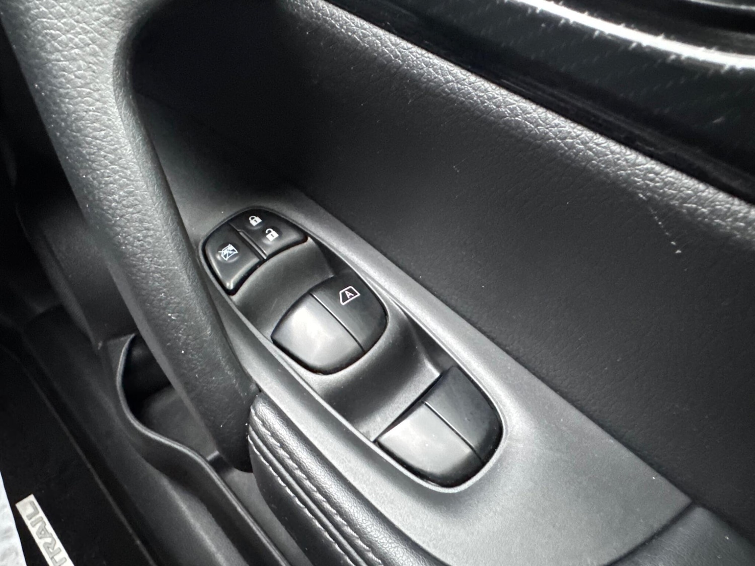 Used Nissan X-Trail 2021 for sale - 77040220: Photo 41