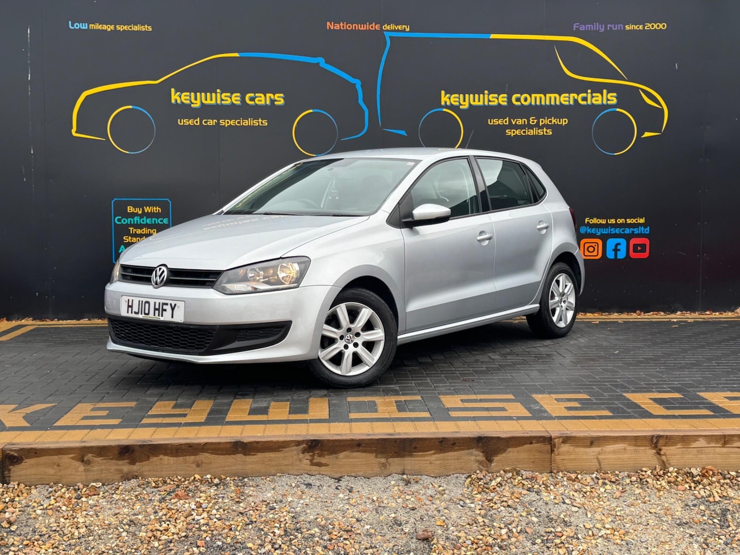 Used Volkswagen Polo 2010 for sale - 76498630: Photo 1