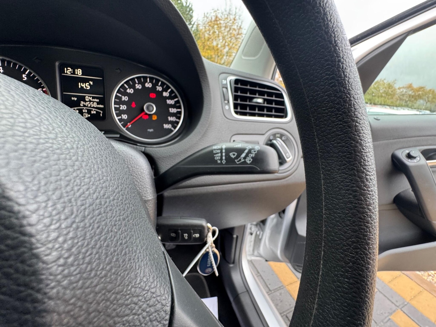 Used Volkswagen Polo 2010 for sale - 76498630: Photo 29