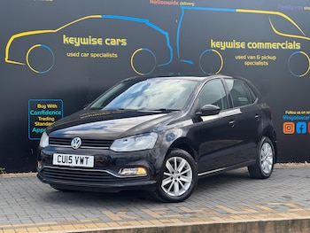 Used Volkswagen Polo 2015 for sale - 77722622: Photo