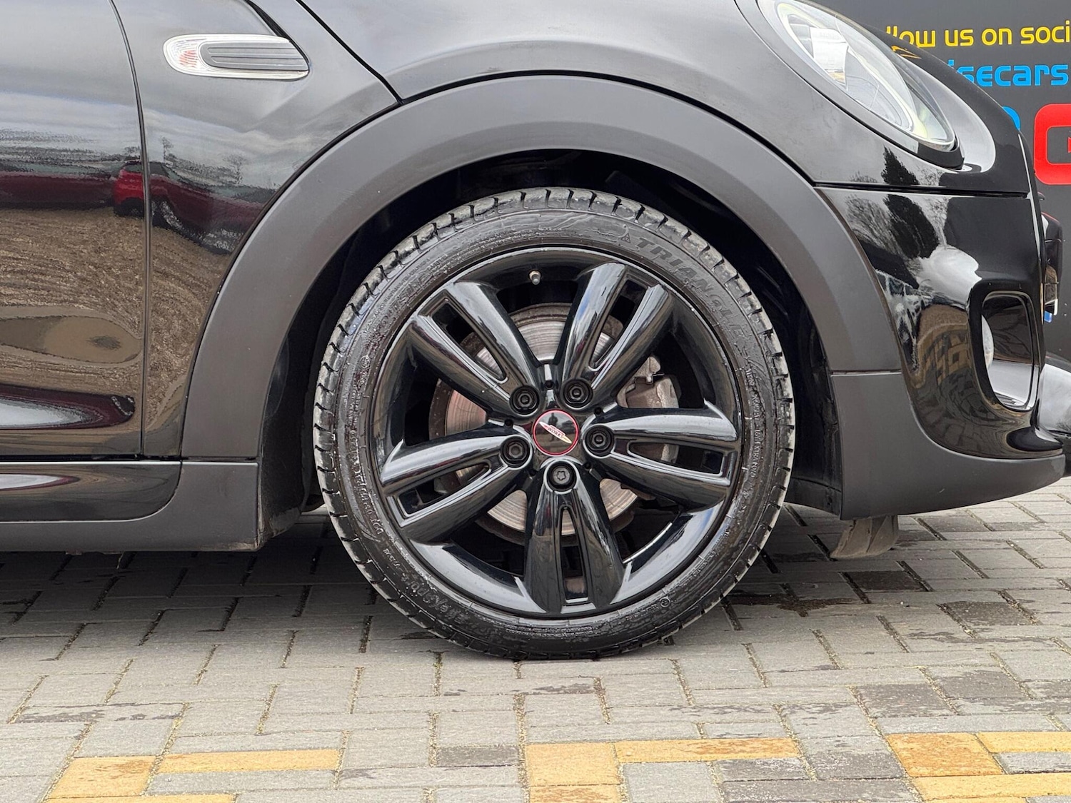 Used MINI Convertible 2018 for sale - 77924944: Photo 10