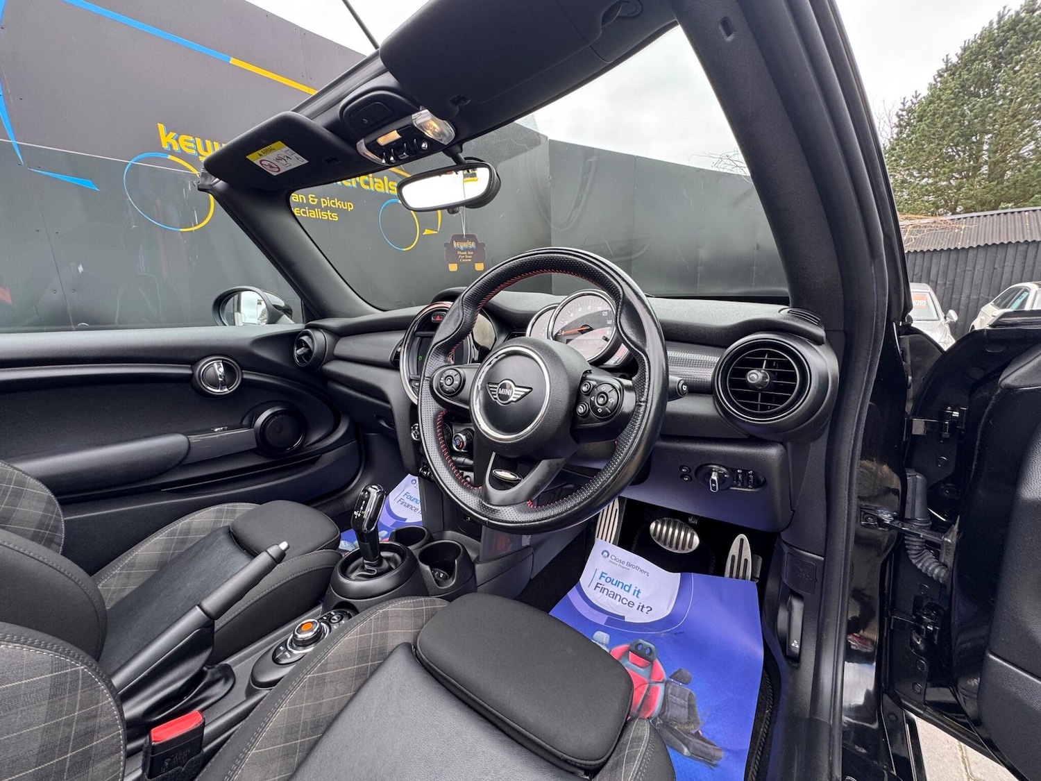 Used MINI Convertible 2018 for sale - 77924944: Photo 14