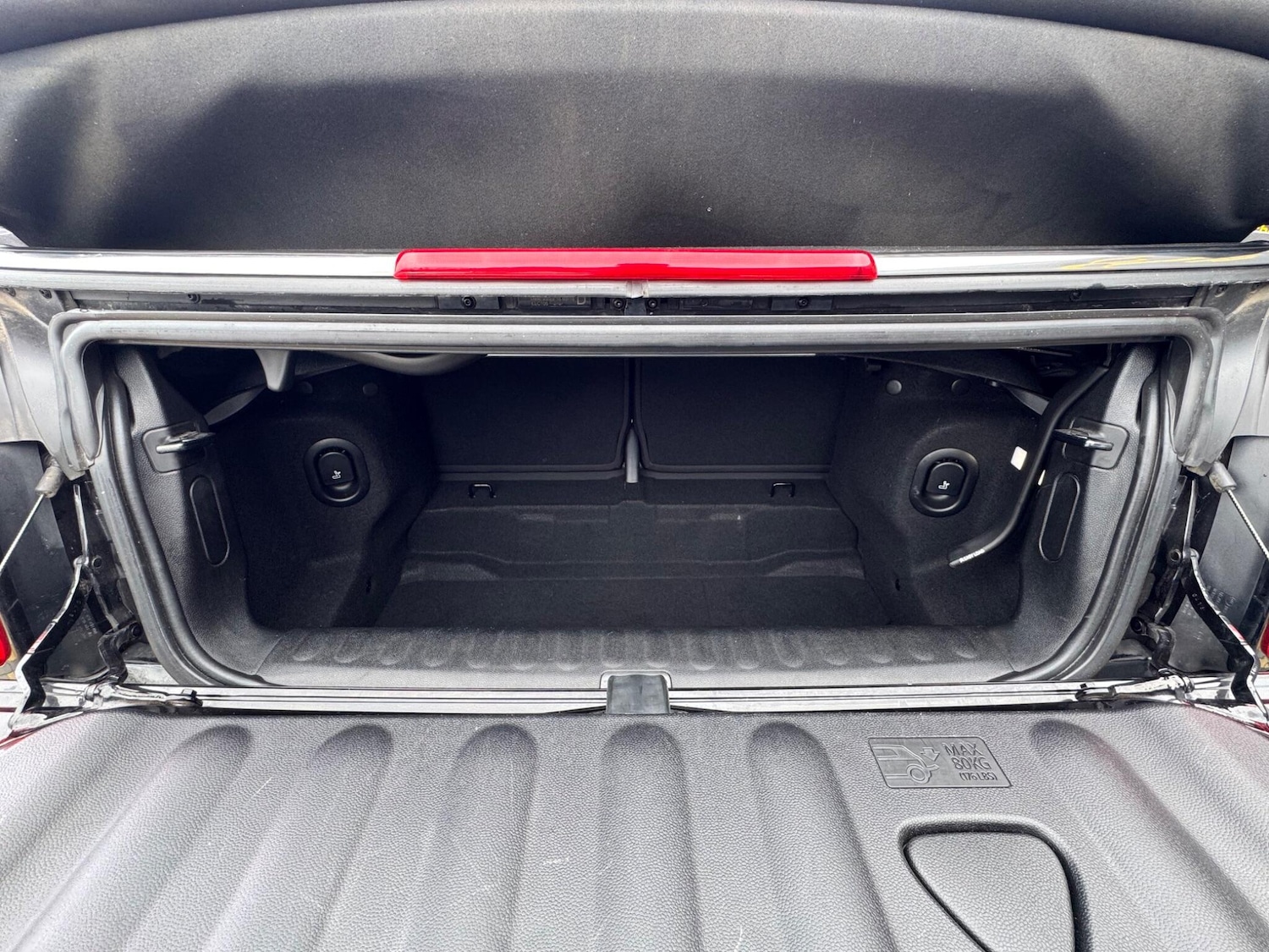 Used MINI Convertible 2018 for sale - 77924944: Photo 21