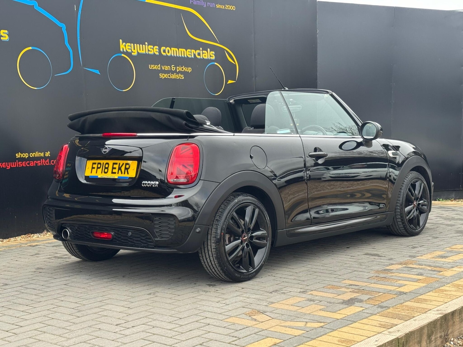 Used MINI Convertible 2018 for sale - 77924944: Photo 5